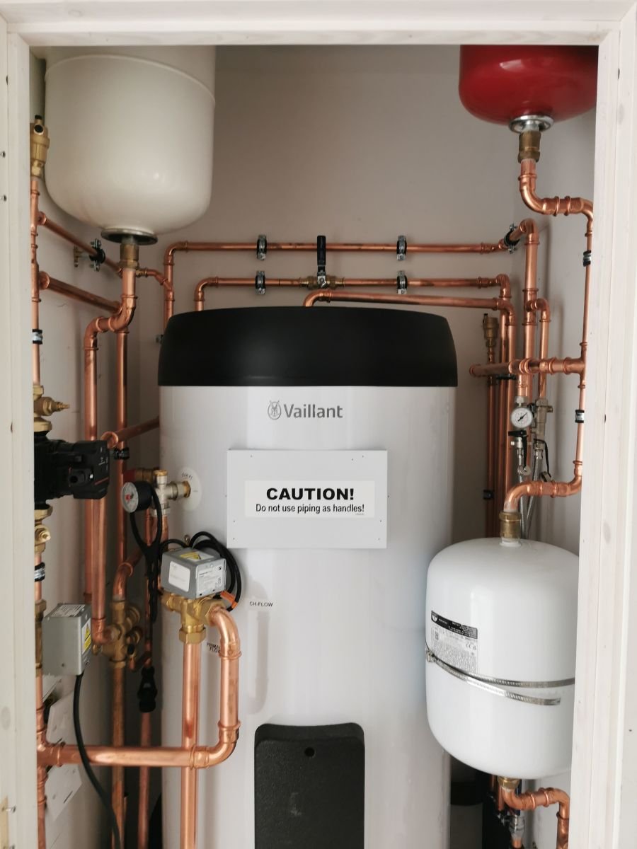 Hot water cylinder and copper pipework